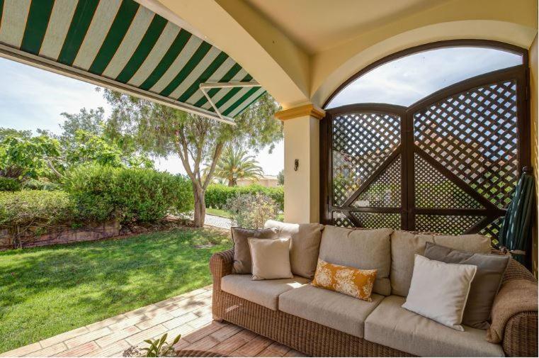 2Bedroom Bungalow Heated Shared Pool ,Near Carvoeiro And Ferrugudo Esterno foto